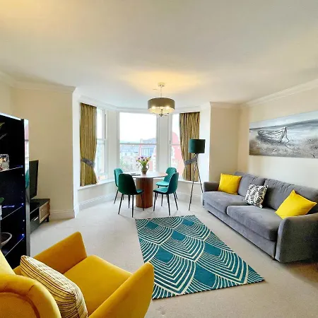 Beautiful Chic Apartment, Lift, Views & Parking Scarborough Exterior foto