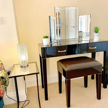 Beautiful Chic Apartment, Lift, Views & Parking Scarborough Exterior foto