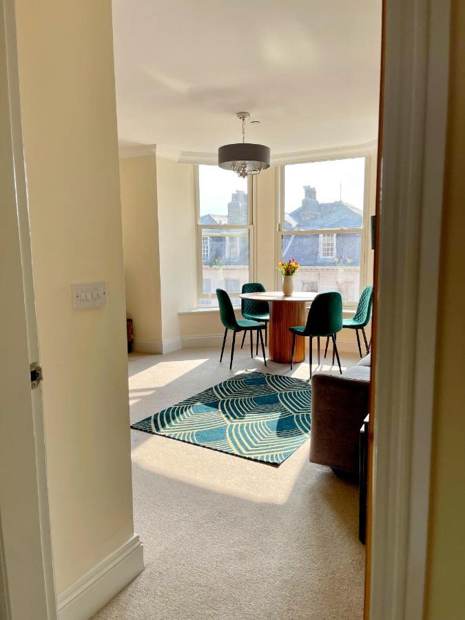 Apartamento Beautiful Chic Apartment, Lift, Views & Parking